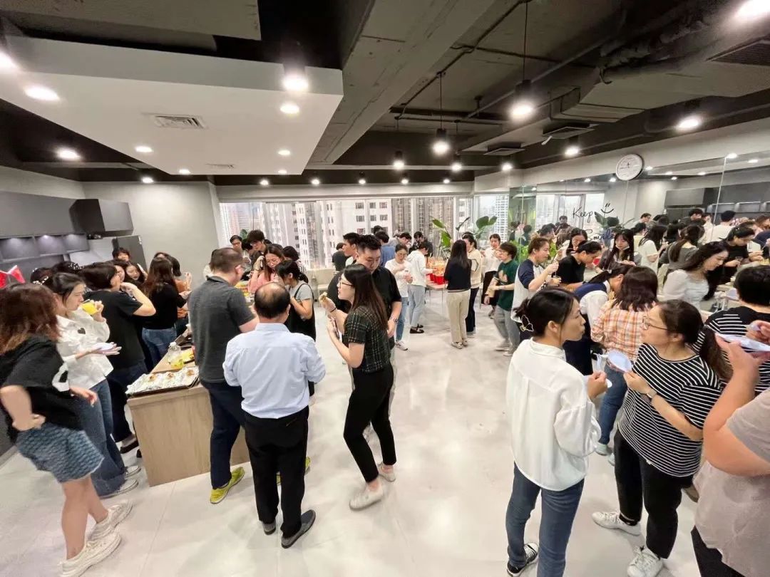 活动 | 银河集团186net评估国庆主题冷餐会举行时