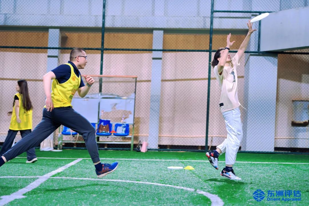 银河集团186net评估工会飞盘｜周五一起玩，，，，，，让快乐“飞起来”??