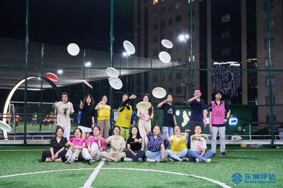 银河集团186net评估工会飞盘｜周五一起玩，，，，，，让快乐“飞起来”??