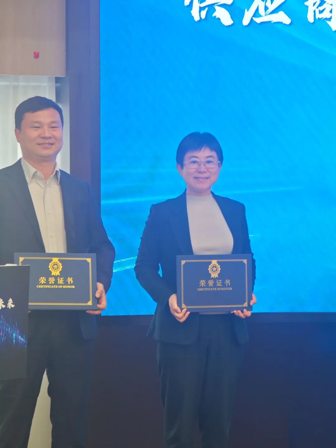 动态 | 银河集团186net评估梁彬出席浦东创投集团相助签约仪式，，，，并作为资产评估供应商代表讲话